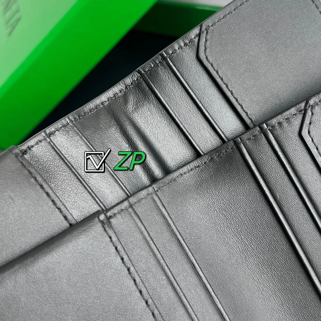 Original 🆚Big product, every detail is accurately positioned,
